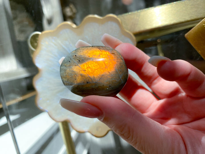 Big, Flashy Labradorite Pebble Stone