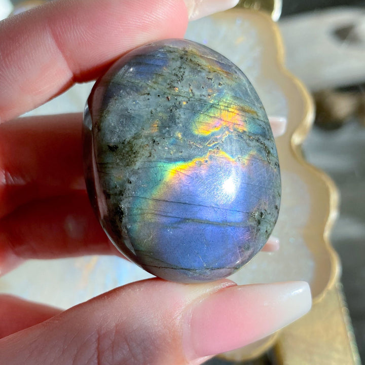 Big, Flashy Labradorite Pebble Stone