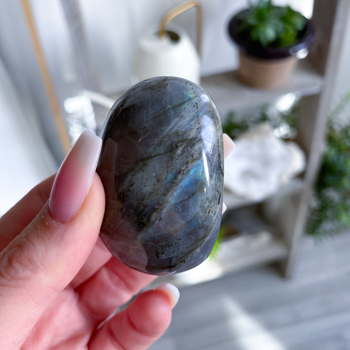 Small, Very Charming Labradorite Palm Stone #6