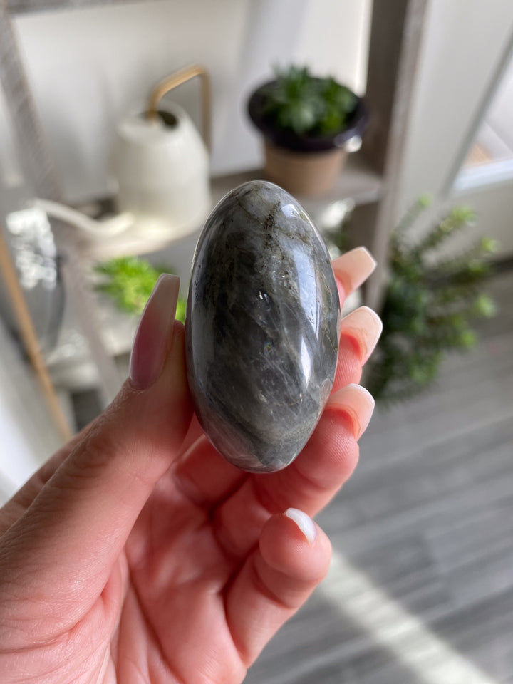 Small, Very Charming Labradorite Palm Stone #6