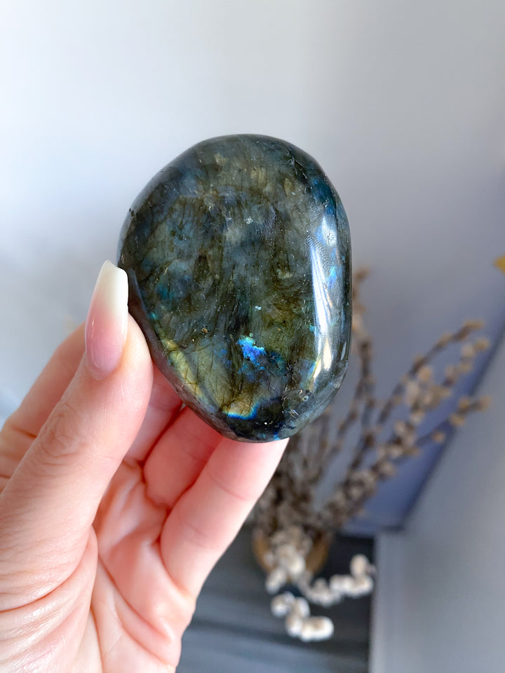Labradorite Palm Stone #7