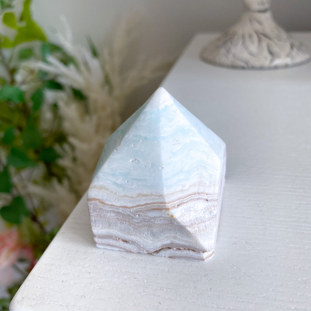 Caribbean Calcite Point Top Polish 