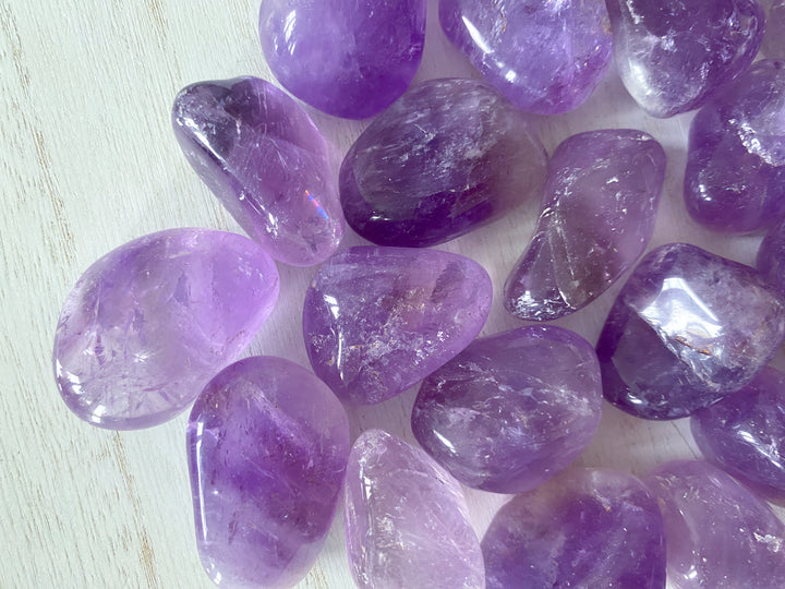 Glassy Amethyst Pebble