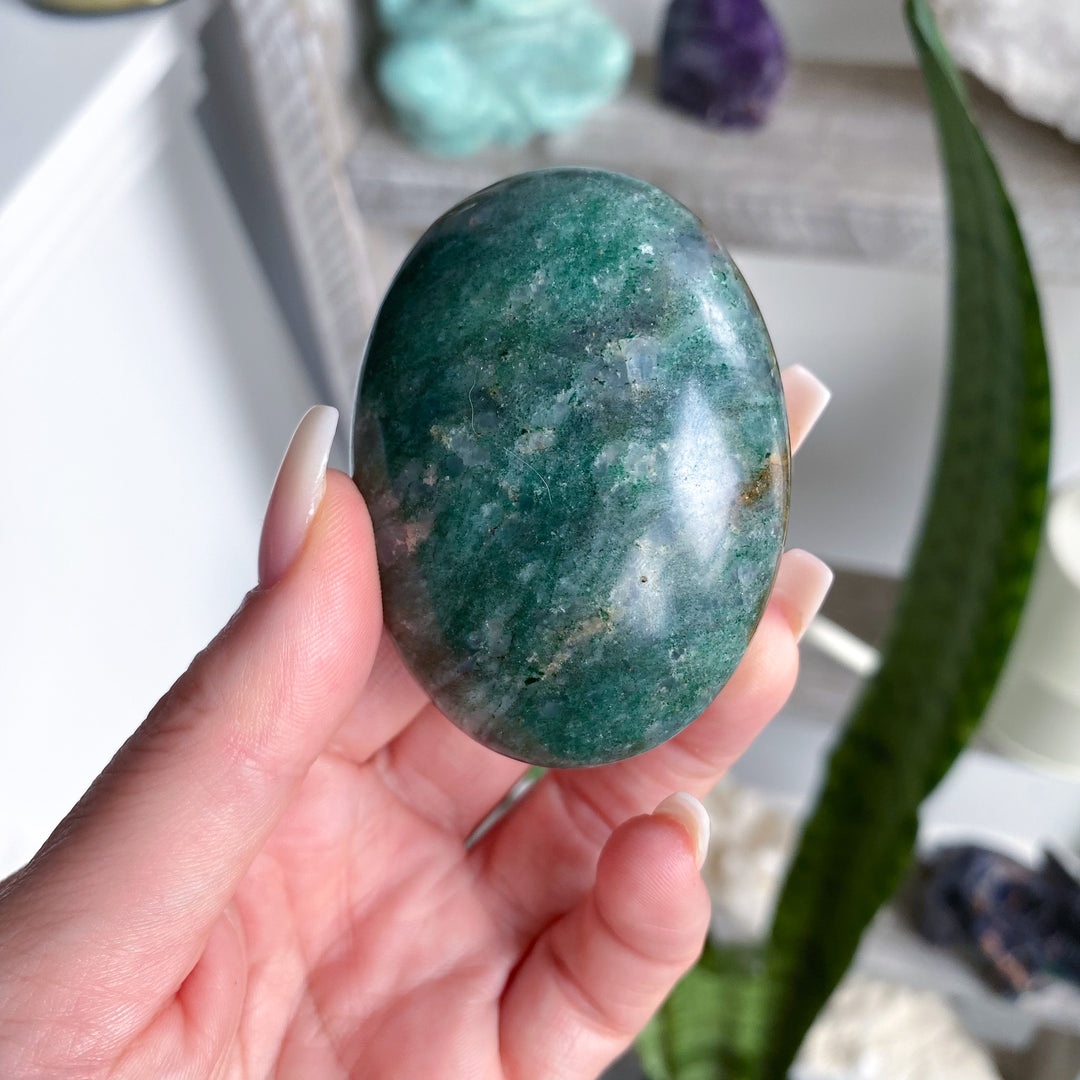 Green Aventurine &amp; Quartz &amp; Hematite Palm Stone 