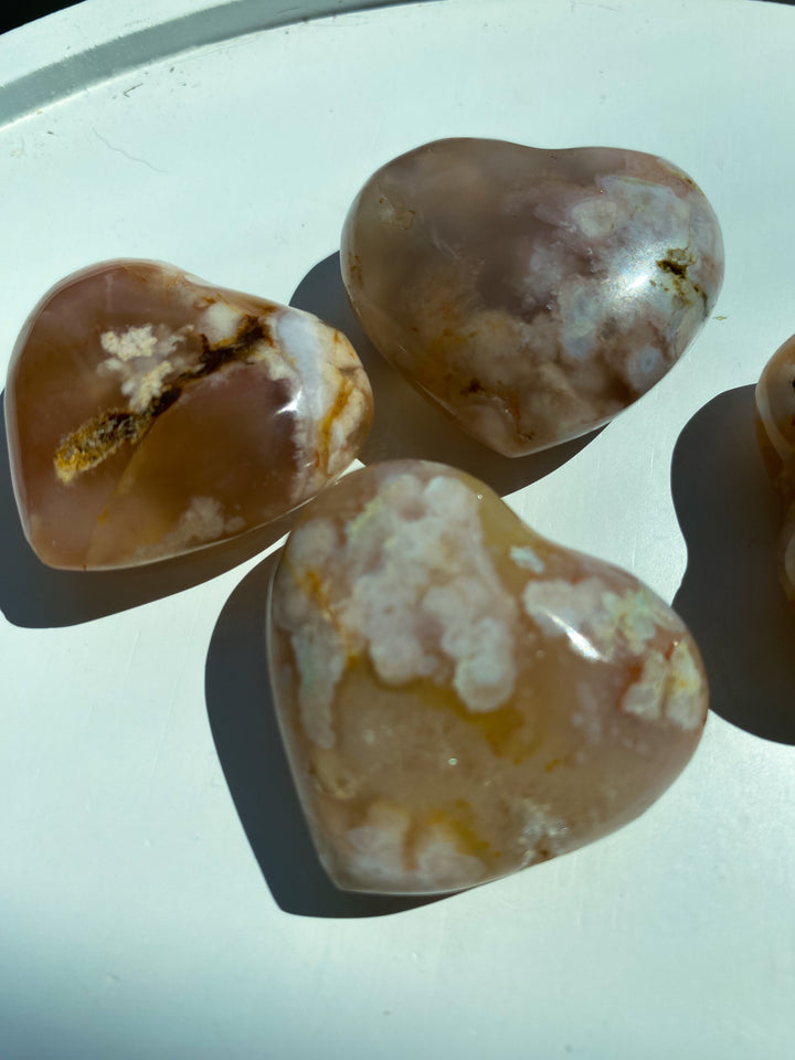 SET: Four Flower Agate Heart Carvings