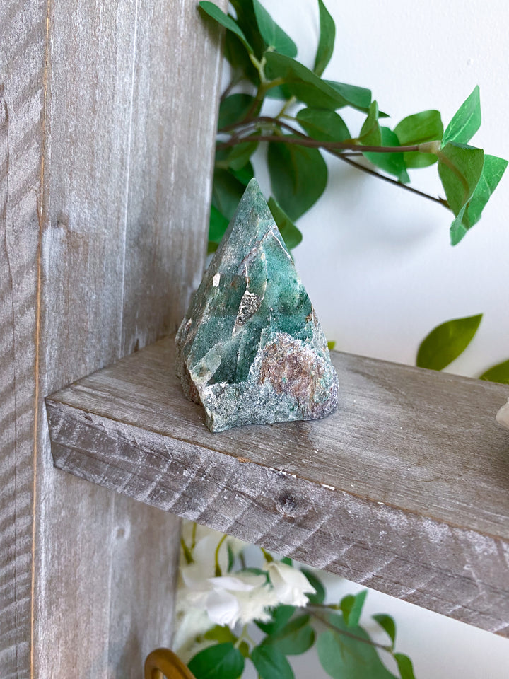 Dark Green Aventurine Top Polish Point #2