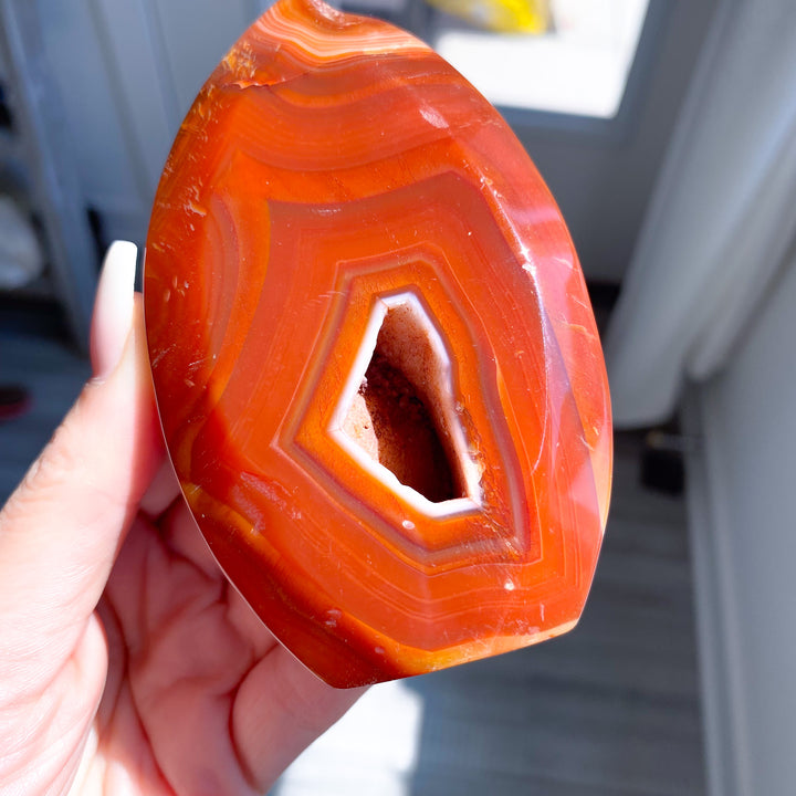 Carnelian Flame w/ Druze Cave 