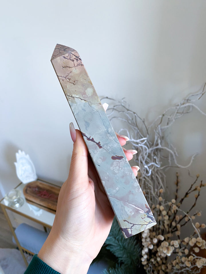 Gorgeous 8" Tall XL Picture Jasper Mauve, Gray Tower