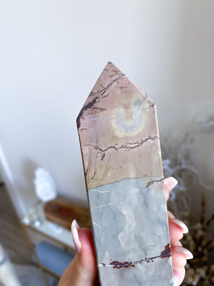 Gorgeous 8" Tall XL Picture Jasper Mauve, Gray Tower
