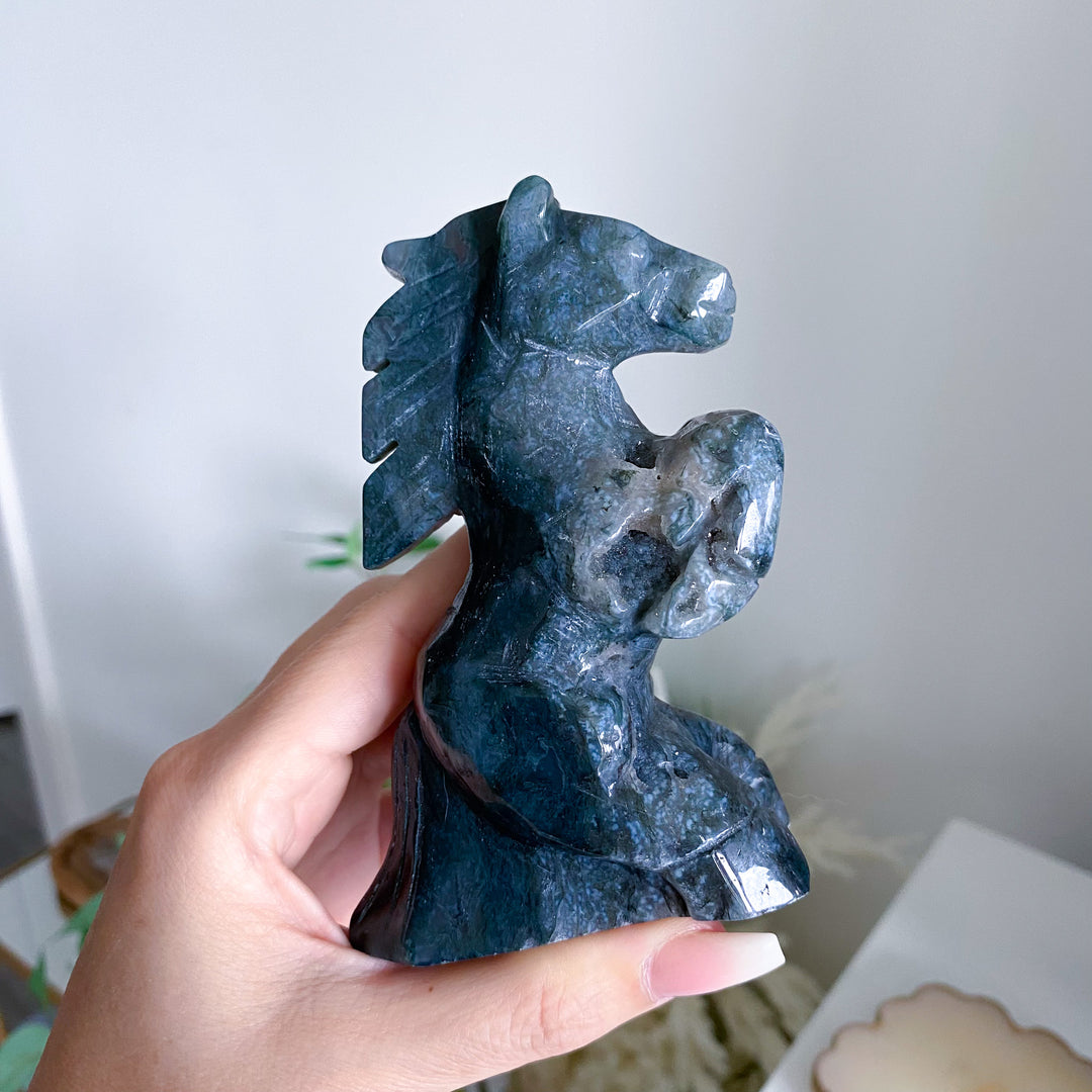 Dark Green Agate Horse 