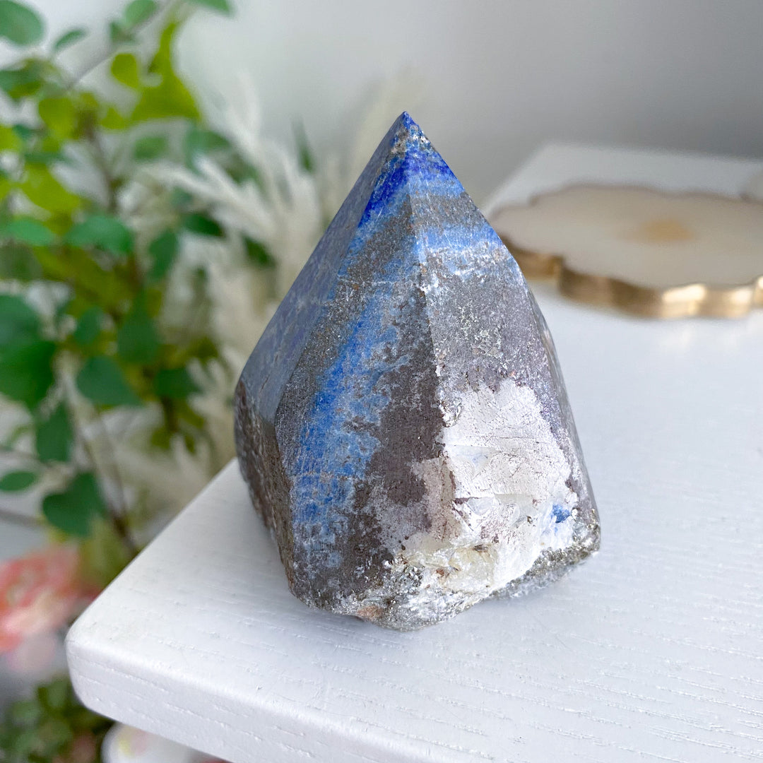 Large Lapis Lazuli Top Polish Point 