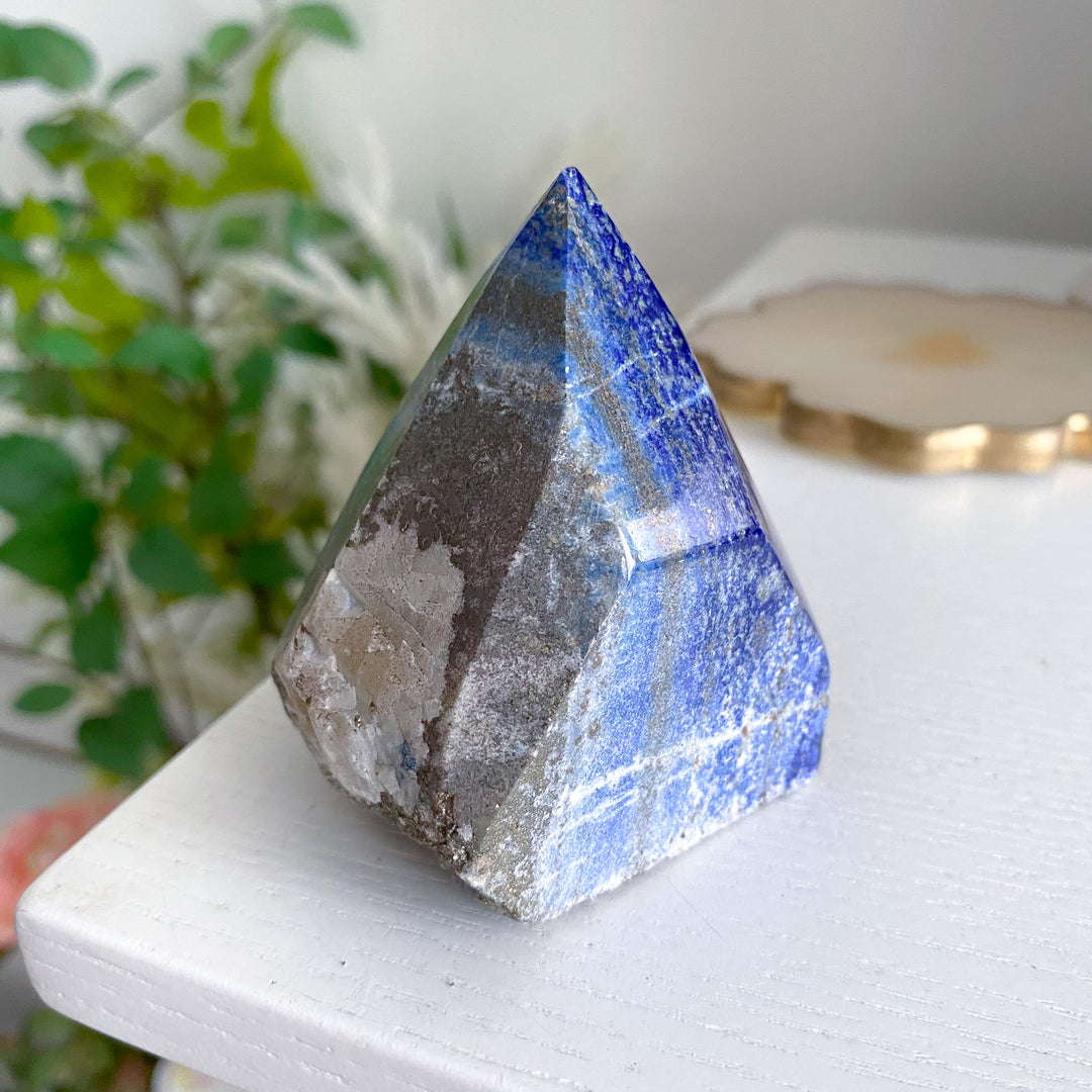 Large Lapis Lazuli Top Polish Point 