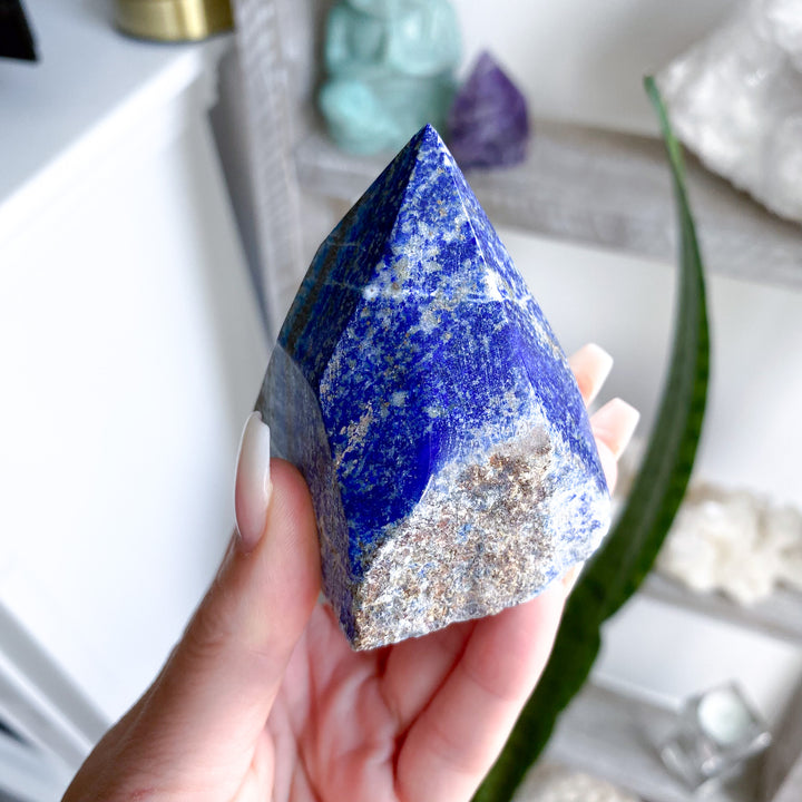 Large Lapis Lazuli Top Polish Point 