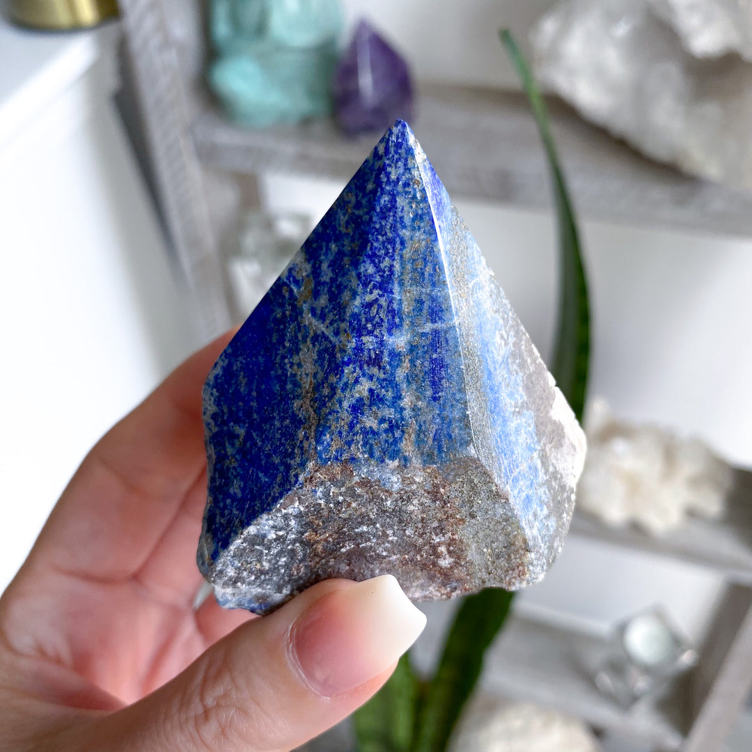 Large Lapis Lazuli Top Polish Point 