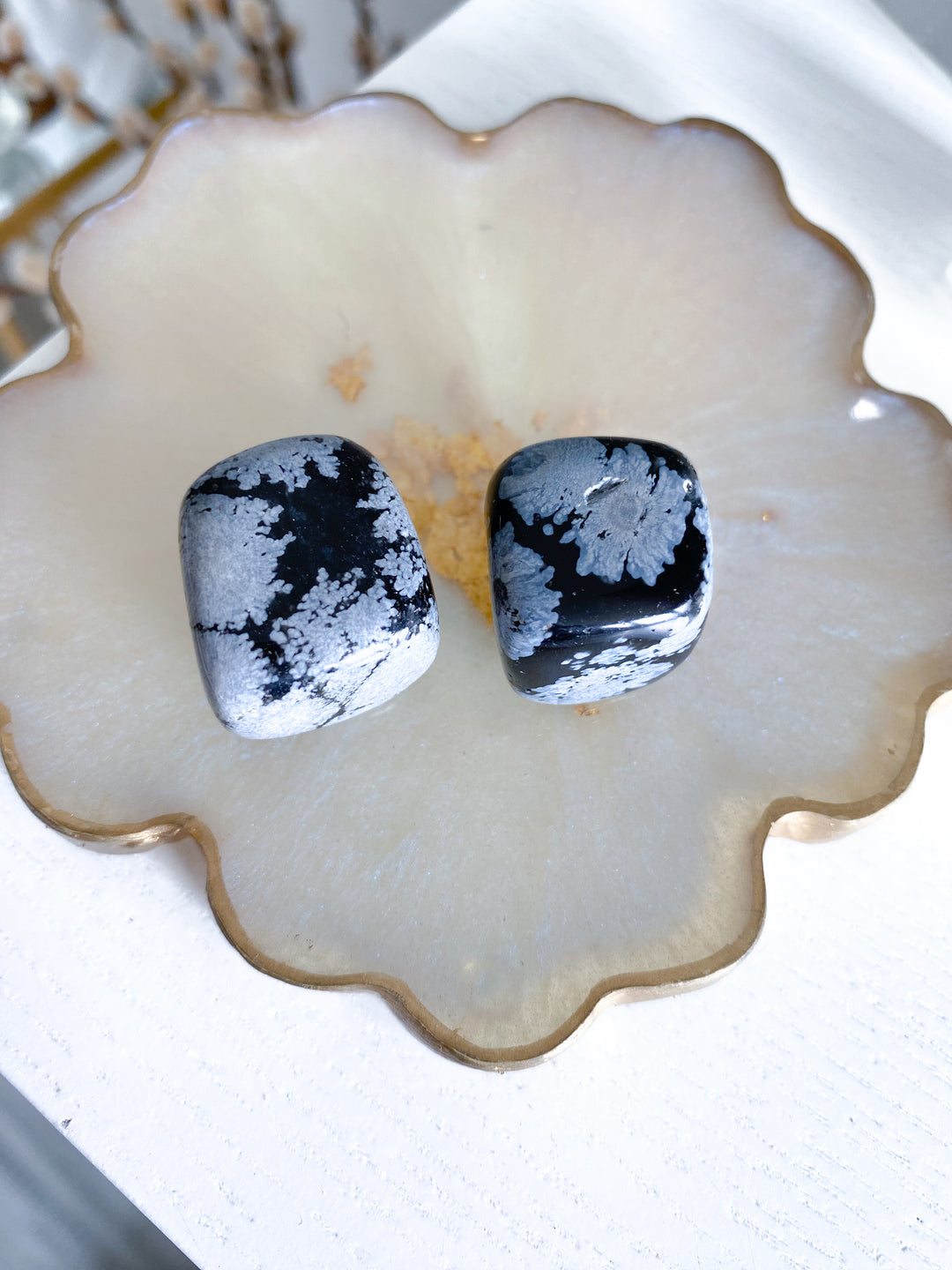 Snowflake Obsidian Tumble Cube