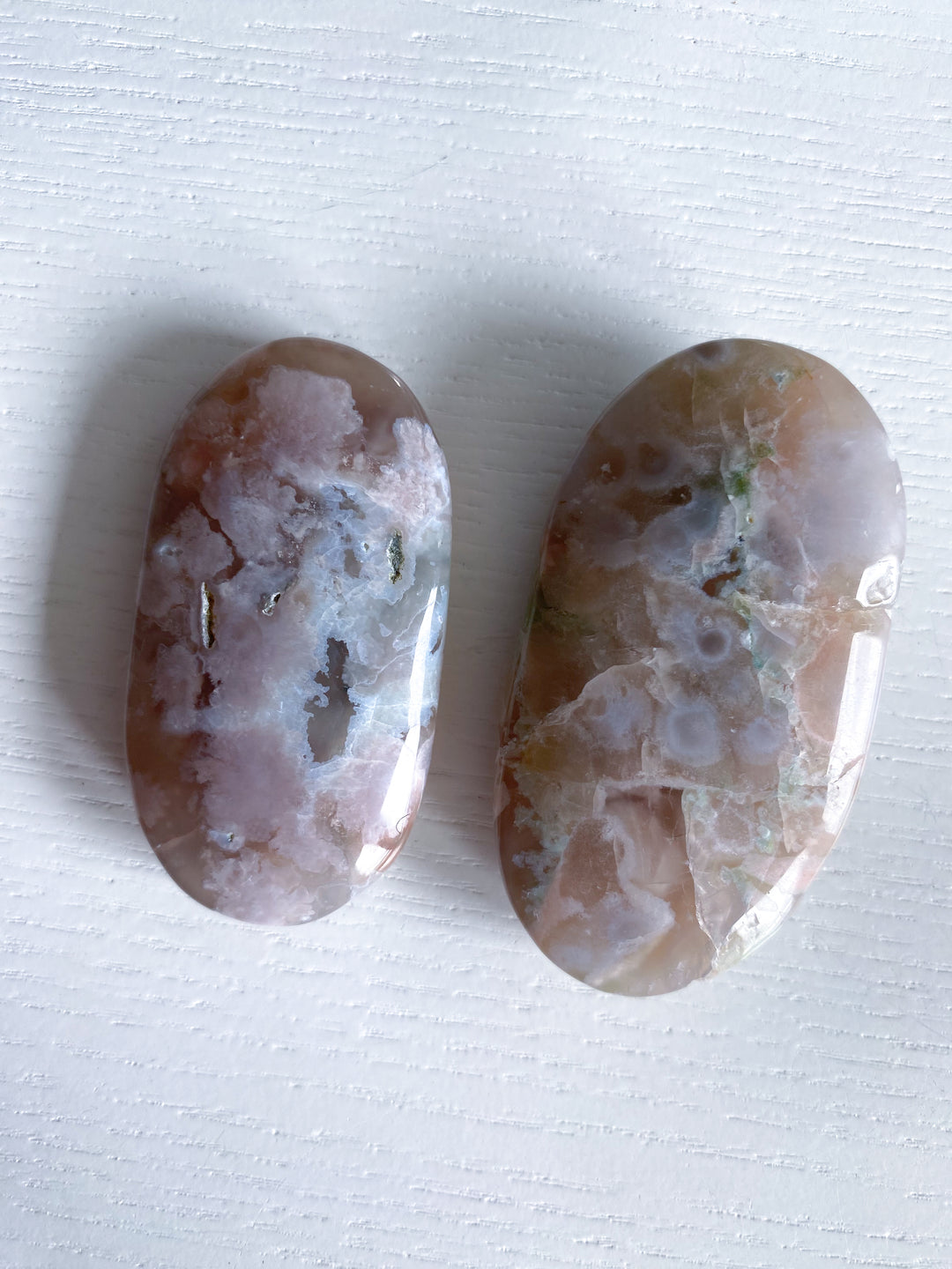 Narrow Flower Agate Palm Stone
