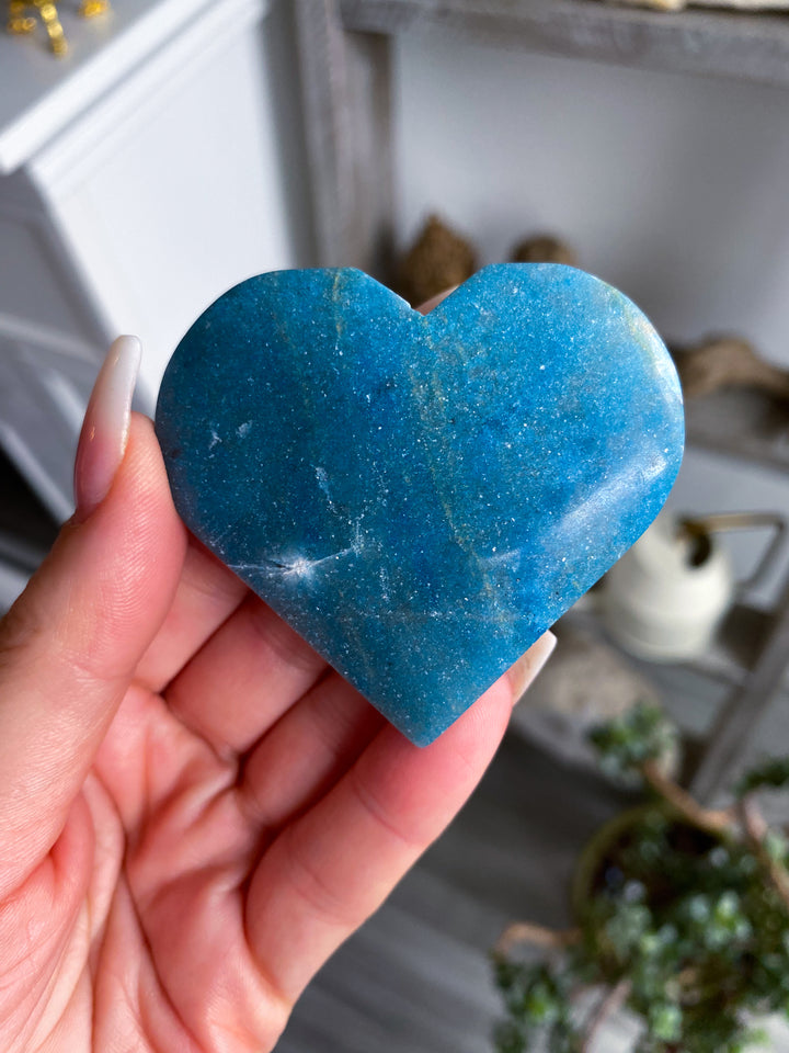 Large Trolleite Heart Carving #1