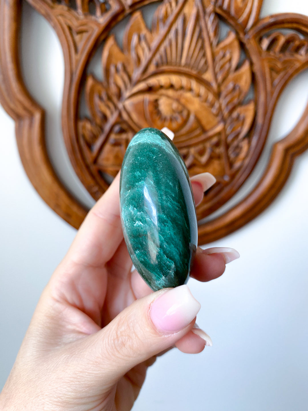 Bright Green Aventurine Palm Stone #4