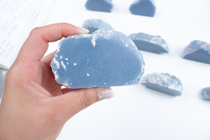 DREAMY Angelite Slice