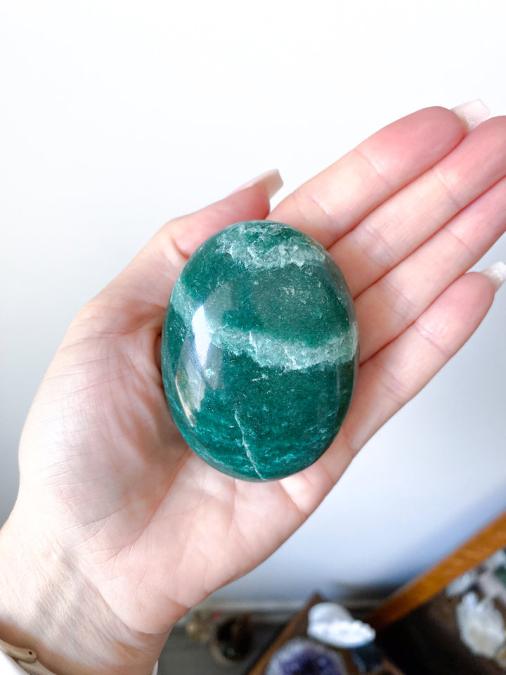 Bright Green Aventurine Palm Stone #4
