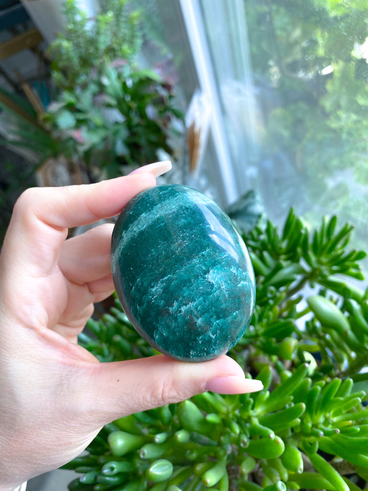 Bright Green Aventurine Palm Stone #4