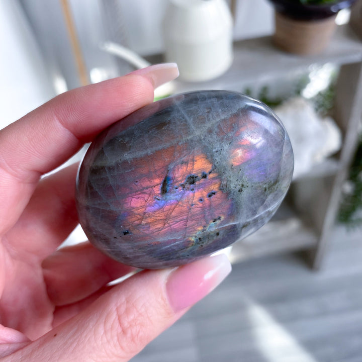FLASHY Sunset Labradorite Palm Stone - Get Exact Stone