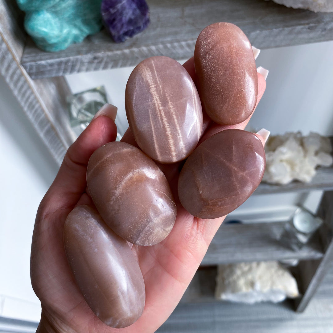 Small Flashy Peach Moonstone Palm