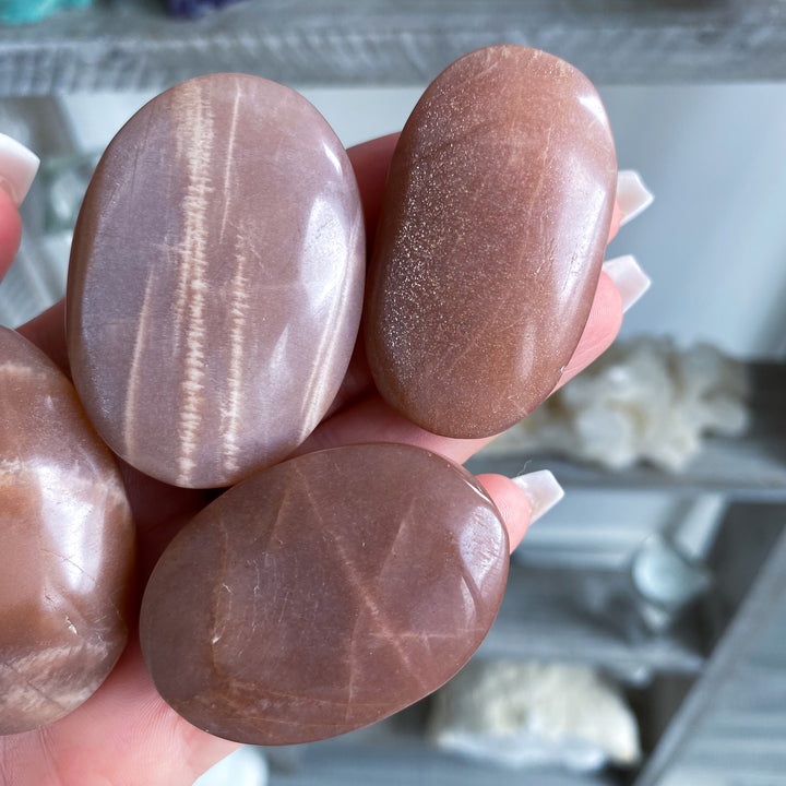 Small Flashy Peach Moonstone Palm
