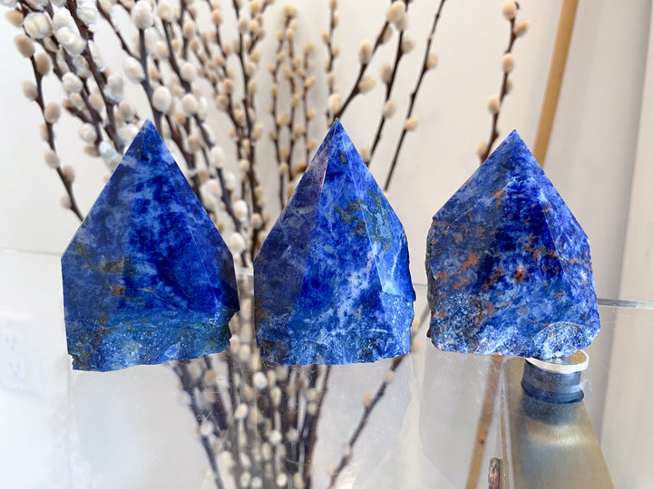 Standard Sodalite Top Polish Point