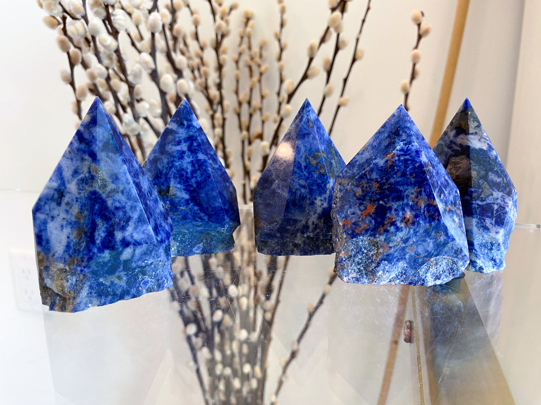 Standard Sodalite Top Polish Point