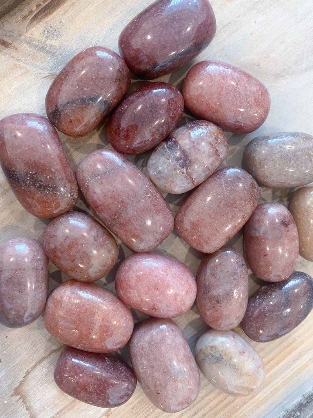 Strawberry Quartz Pebble Stone
