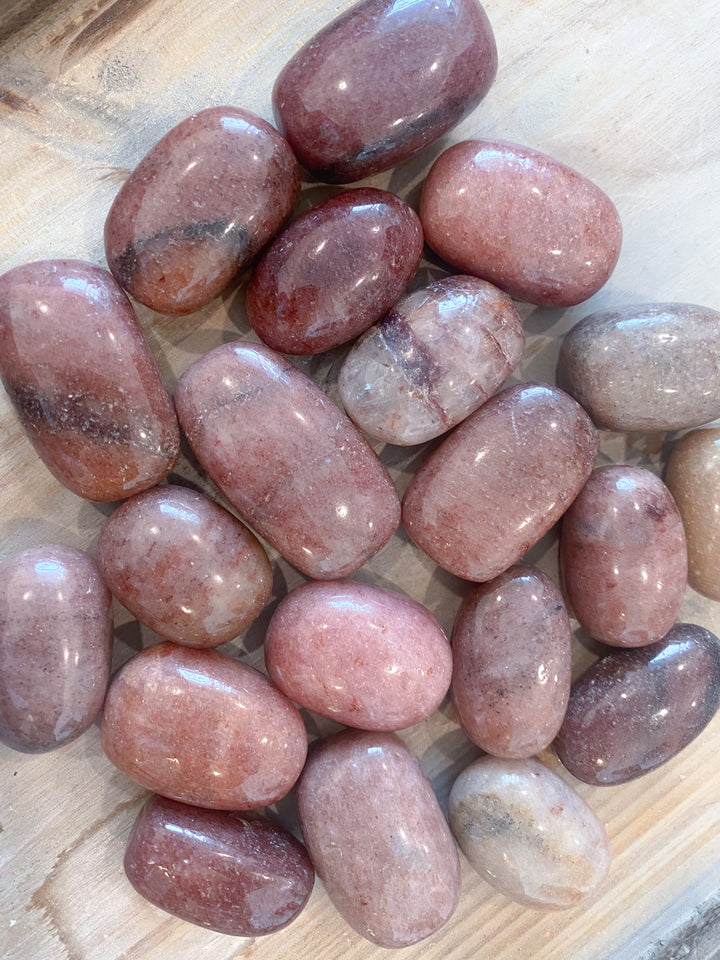 Strawberry Quartz Pebble Stone