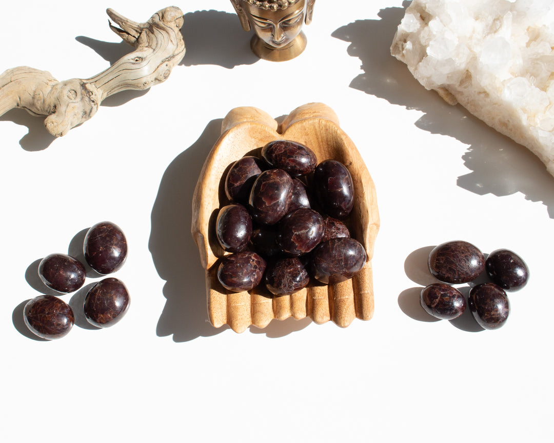 High Quality Garnet Small Palm