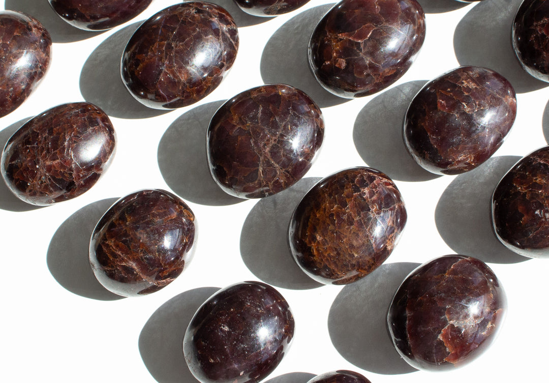 High Quality Garnet Small Palm