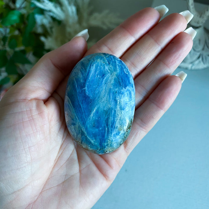 Blue Kyanite Palm 