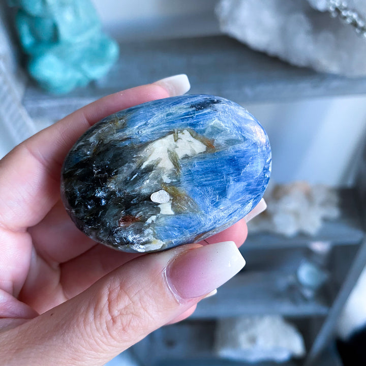 Blue Kyanite Palm 