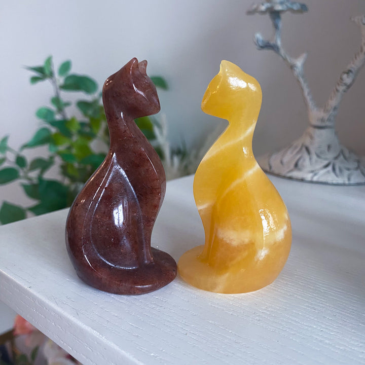 Elegant Cat Carving