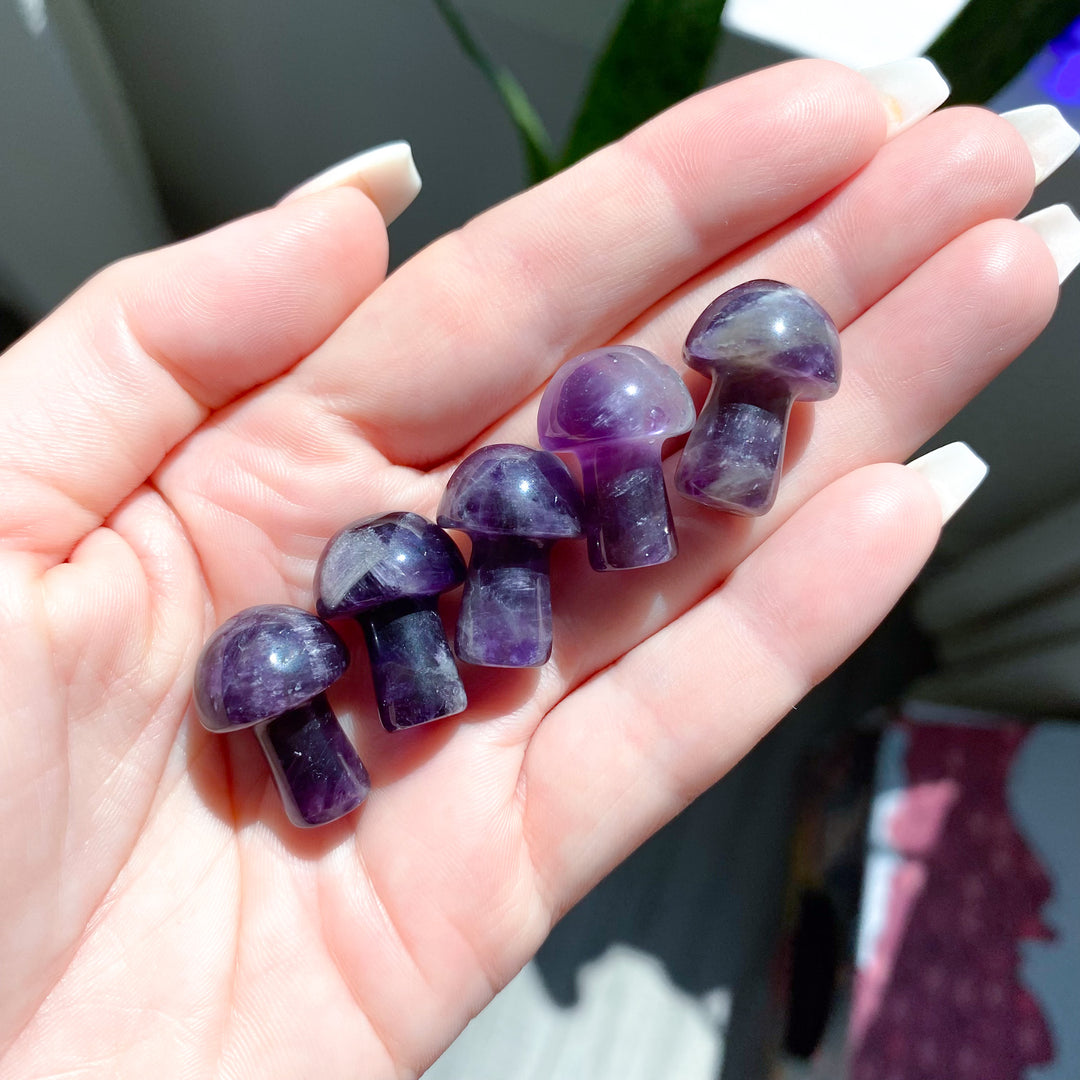 Amethyst Mini Mushroom Carving