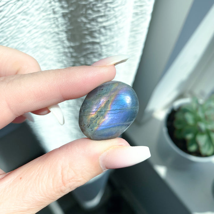 Small, Flashy Sunset Labradorite Pebble Stone