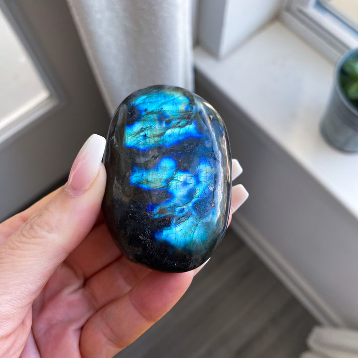 Flashy Blue Labradorite Palm Stone 