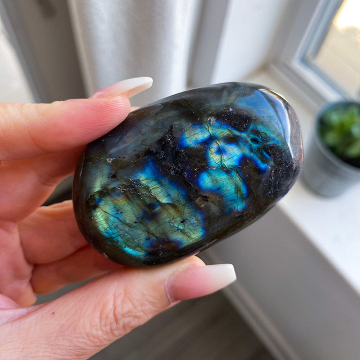 Flashy Blue Labradorite Palm Stone 