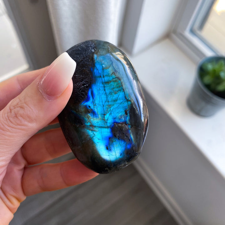 Flashy Blue Labradorite Palm Stone 