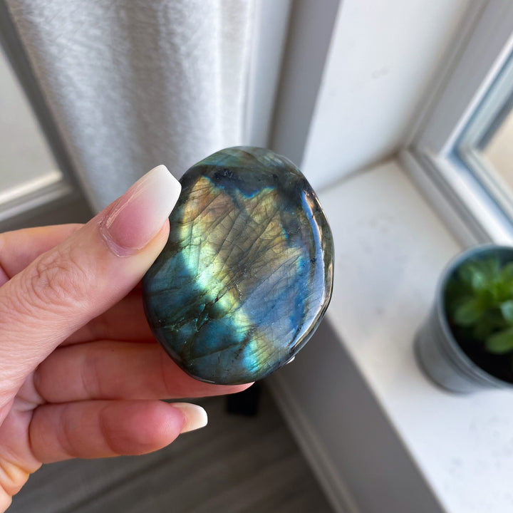 Flashy Labradorite Palm 