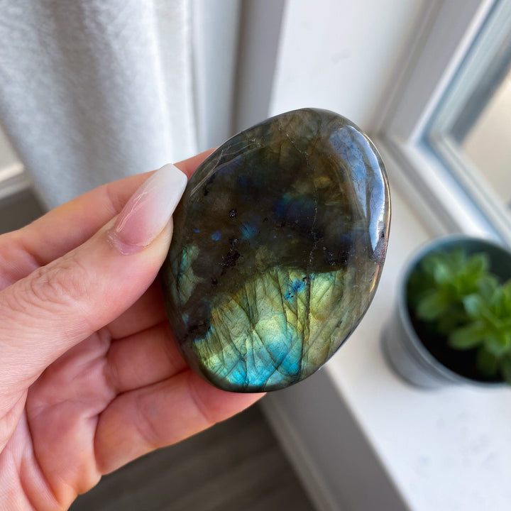 Flashy Labradorite Palm 