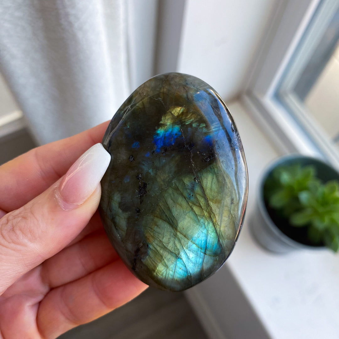 Flashy Labradorite Palm 