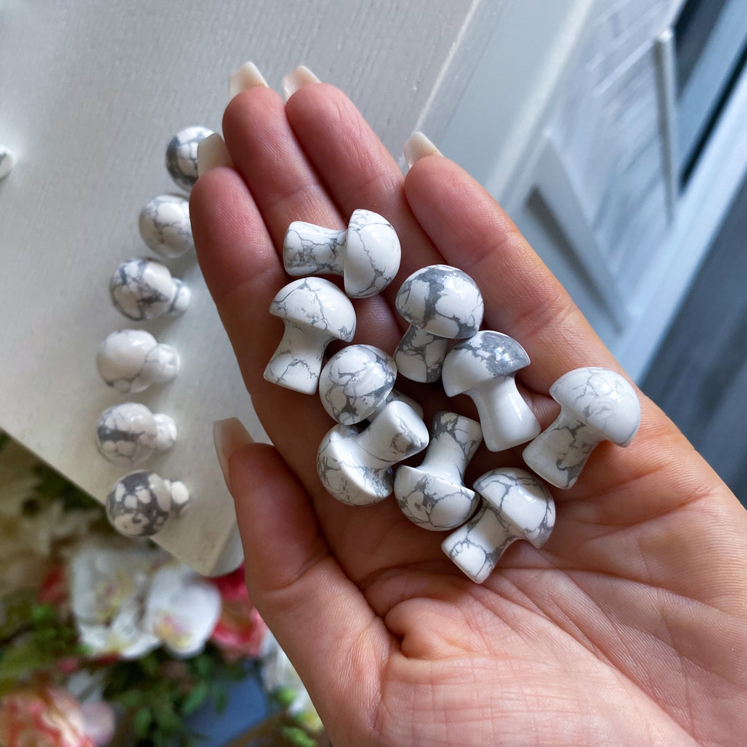 Howlite Mini Mushroom