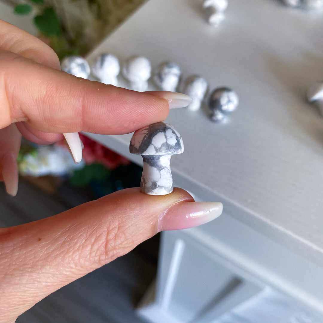 Howlite Mini Mushroom