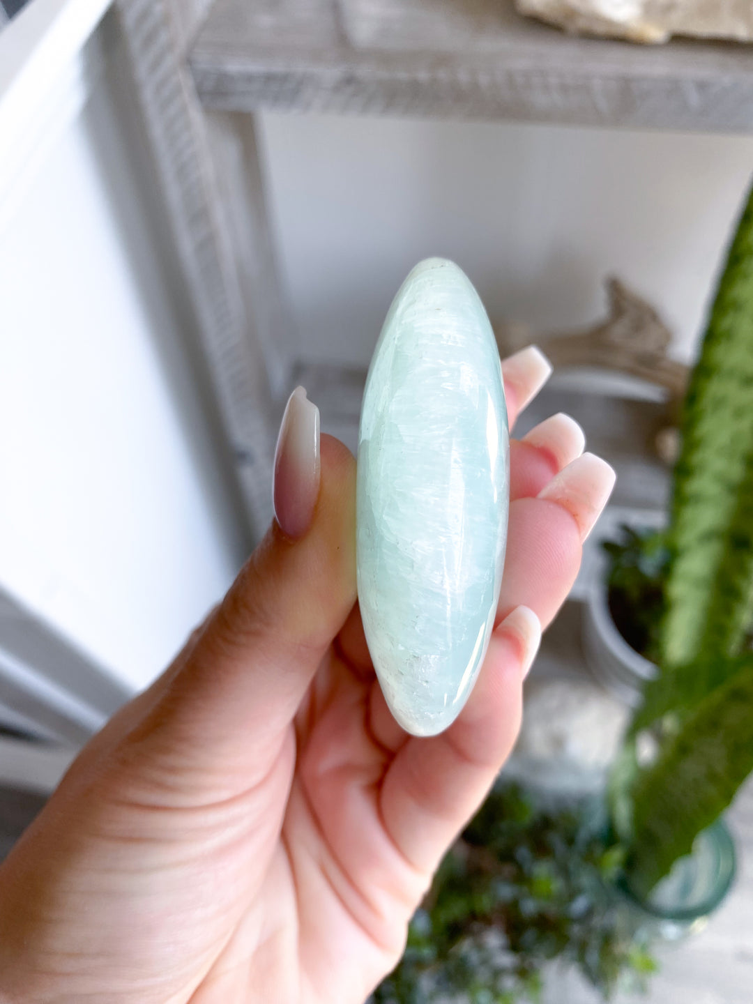 Crackle Pistachio Calcite Palm Stone - Imperfect