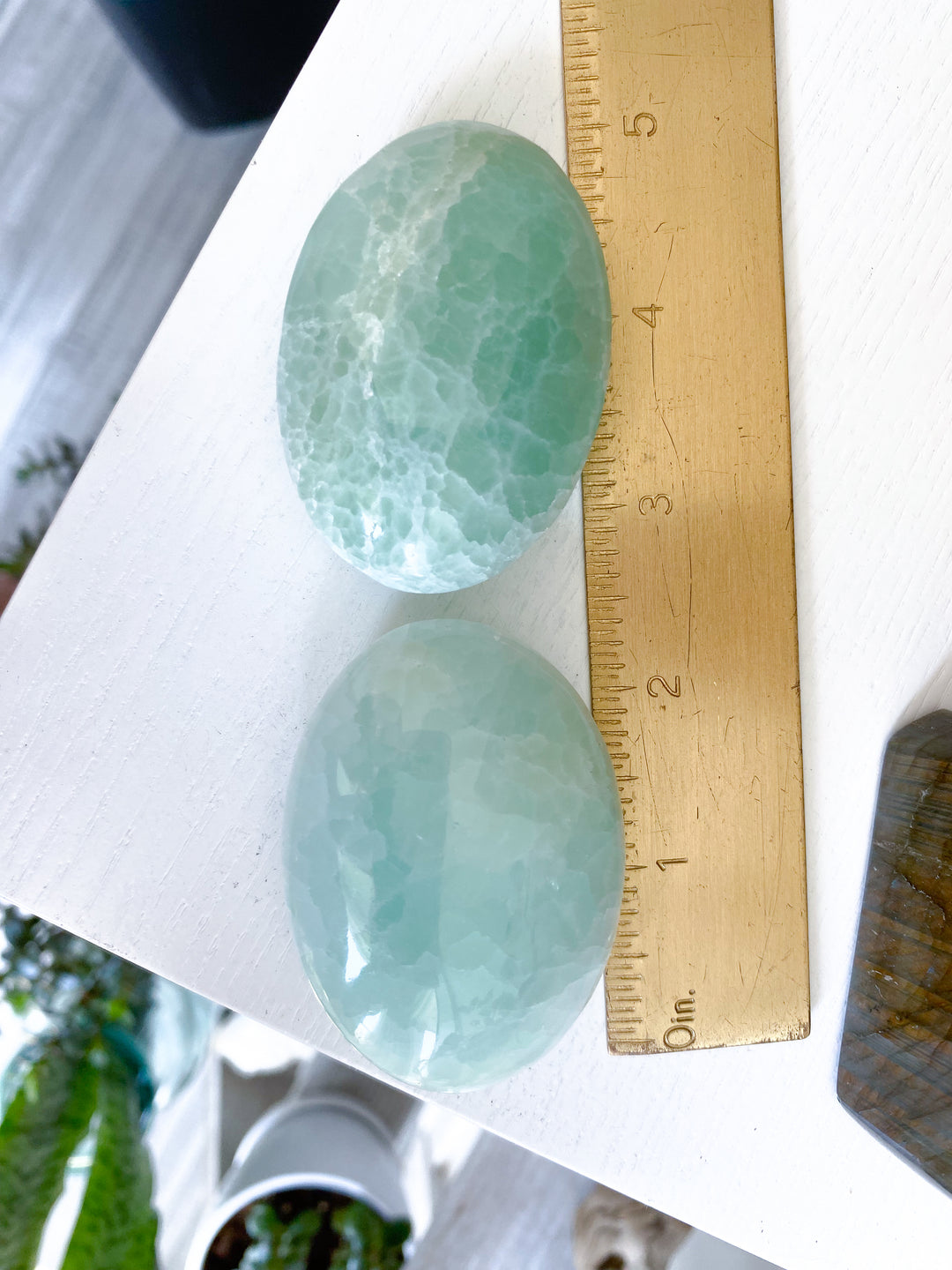 Crackle Pistachio Calcite Palm Stone - Imperfect