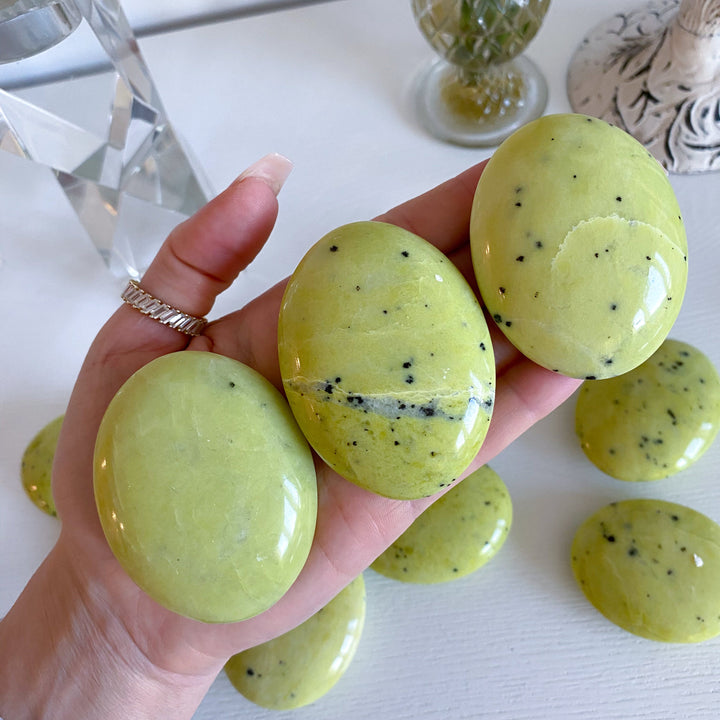 Spotted Serpentine Palm Stone - Lime Green